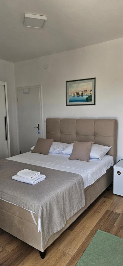 Antruzo Room ดูบรอฟนิก ภายนอก รูปภาพ
